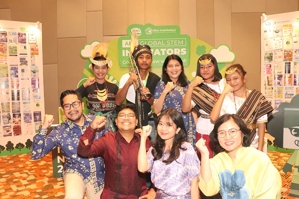 Education Programs: Group photo with high school students from Samalaki who participated in the STEM competition